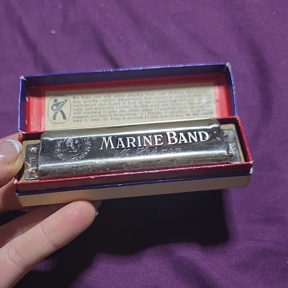Hohner Marine Band German 1896 Harmonica with Case And Original Inserts NWOT - Picture 2 of 8